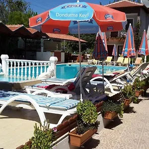  Aparthotel Arda